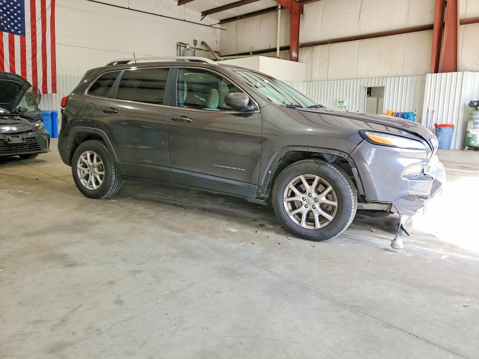 Photo 4 from auction – 2016 JEEP CHEROKEE with VIN 1C4PJMCB3GW375193