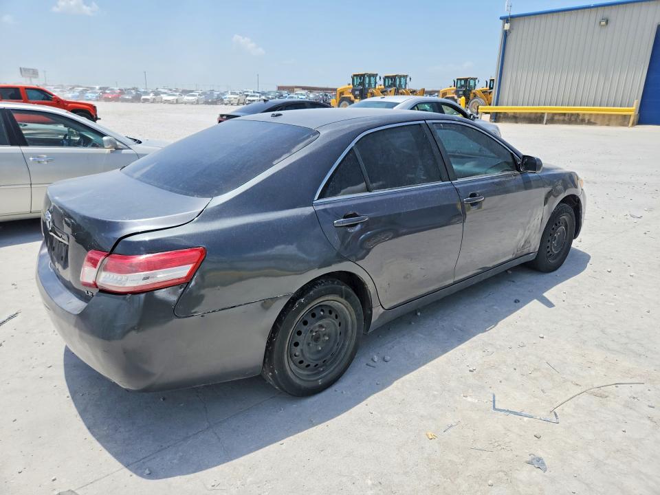 Photo 3 from auction – 2010 TOYOTA CAMRY with VIN 4T1BF3EK4AU050747