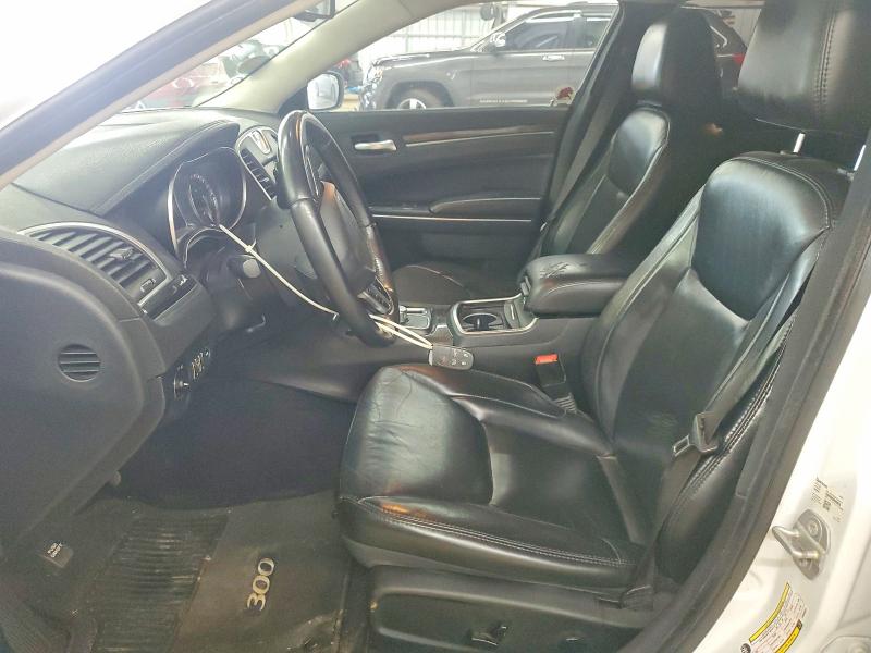 Photo 7 from auction – 2017 CHRYSLER 300 with VIN 2C3CCAAG4HH653531
