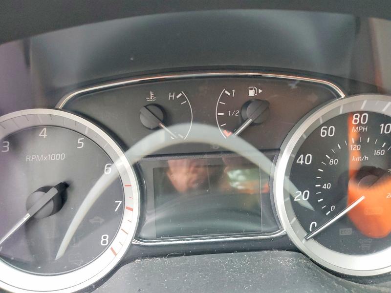 Photo 9 from auction – 2015 NISSAN SENTRA with VIN 3N1AB7AP6FY356201