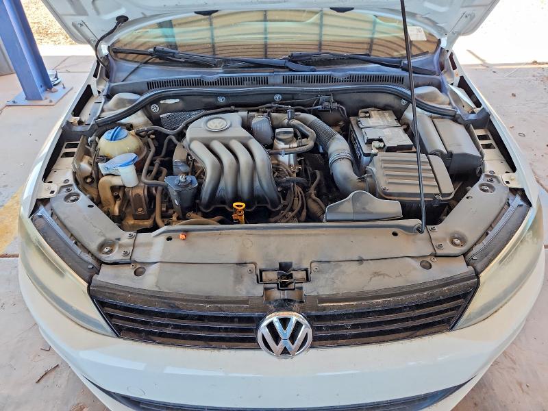 Photo 11 from auction – 2013 VOLKSWAGEN JETTA with VIN 3VW2K7AJ0DM400871