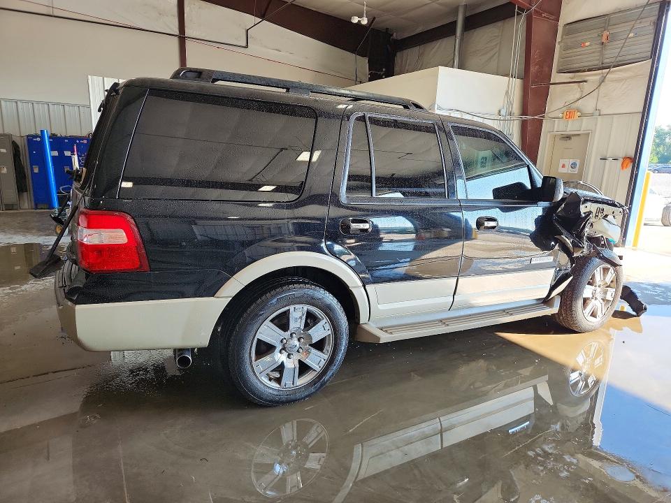 Zdjęcie 3 z aukcji – 2008 FORD EXPEDITION z VIN 1FMFU18558LA09125