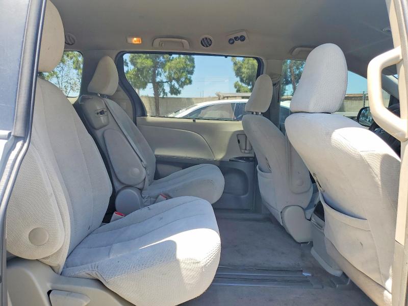 Photo 11 from auction – 2011 TOYOTA SIENNA with VIN 5TDKK3DC0BS127100