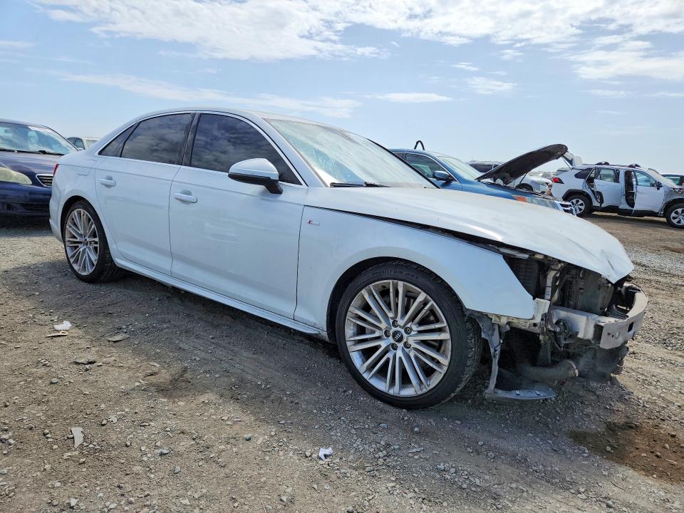 Photo 4 from auction – 2017 AUDI A4 with VIN WAUENAF48HN017129