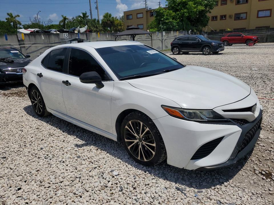 Photo 4 from auction – 2020 TOYOTA CAMRY with VIN 4T1G11AK2LU885120