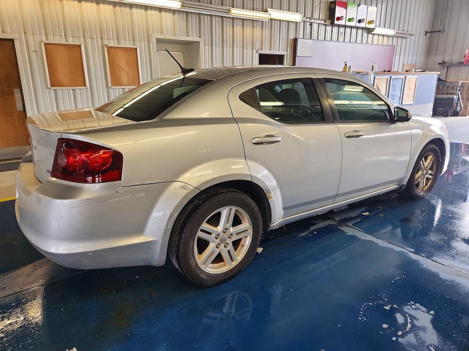 Photo 3 from auction – 2012 DODGE AVENGER with VIN 1C3CDZCB0CN312463