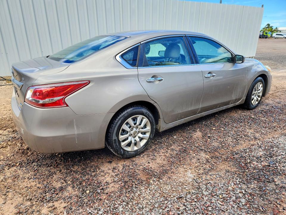 Photo 3 from auction – 2013 NISSAN ALTIMA with VIN 1N4AL3AP5DN550527