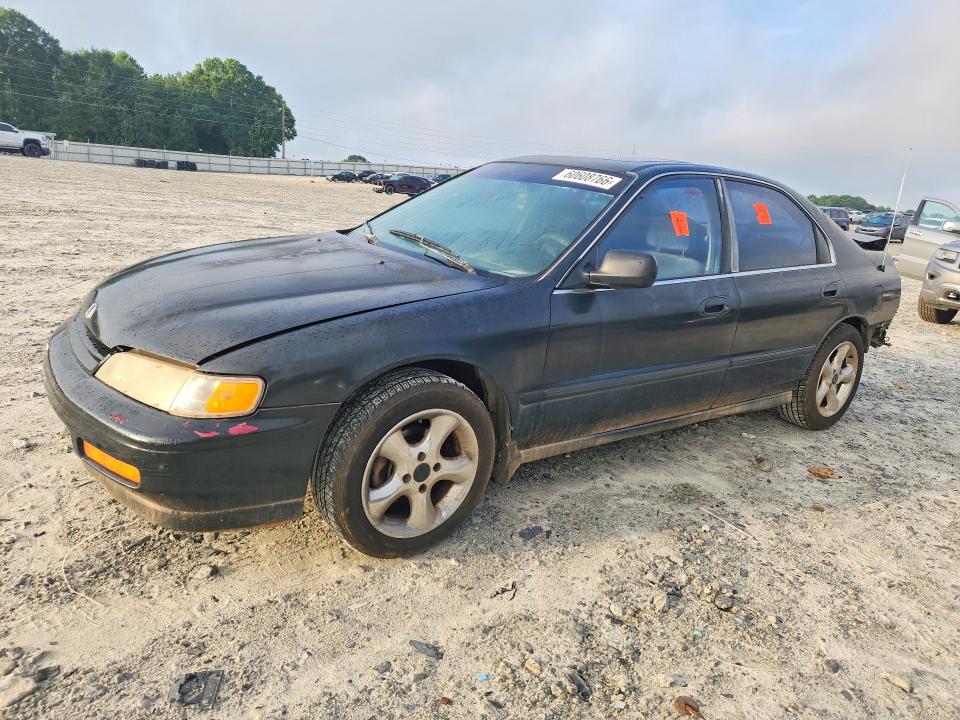 HONDA ACCORD 1994 with VIN 1HGCD5564RA034883 - Photo from auction