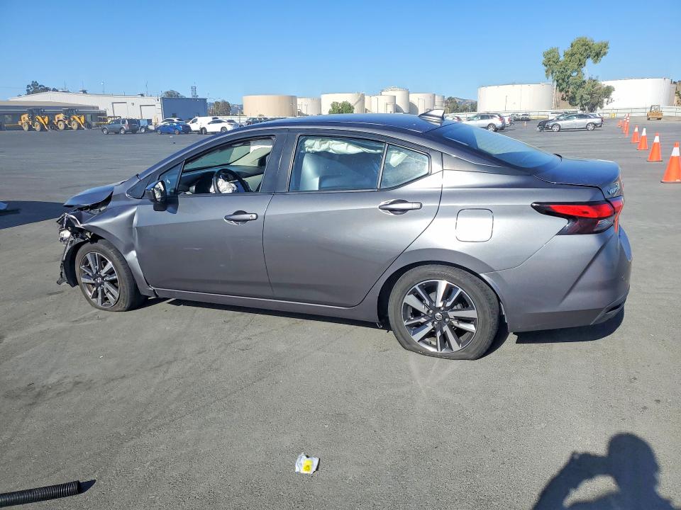 Photo 2 from auction – 2021 NISSAN VERSA with VIN 3N1CN8EV5ML830387
