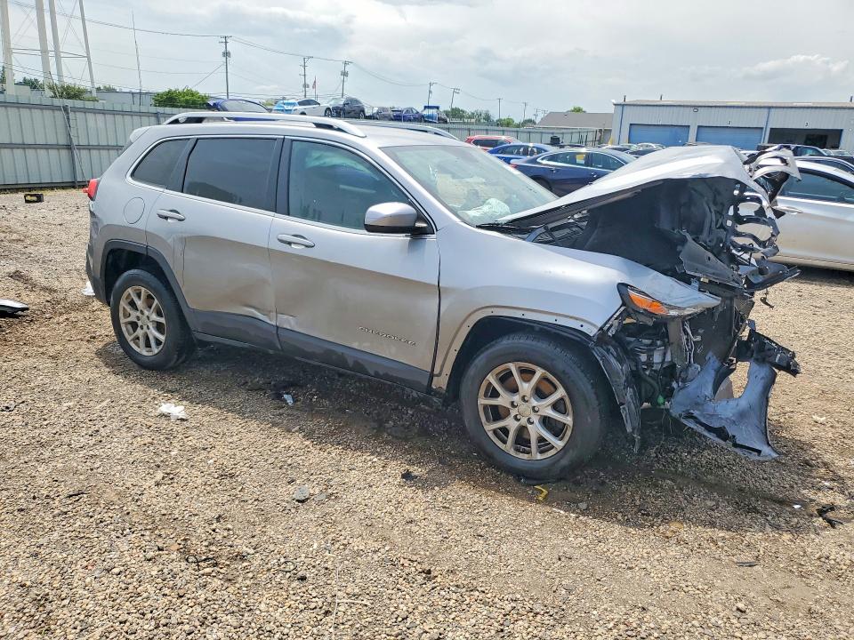 Foto 4 de la subasta – 2017 JEEP CHEROKEE con VIN 1C4PJLCB4HW558677