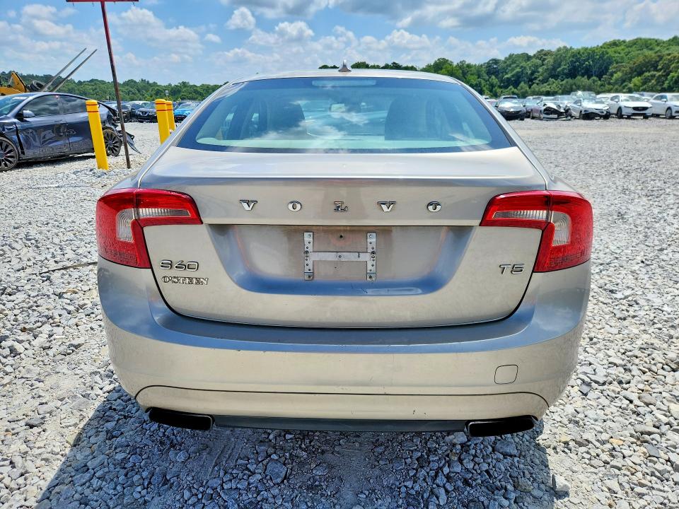Photo 6 from auction – 2014 VOLVO S60 with VIN YV1612FS5E1298312