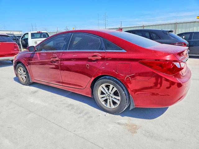 Photo 2 from auction – 2012 HYUNDAI SONATA with VIN 5NPEB4AC7CH356372