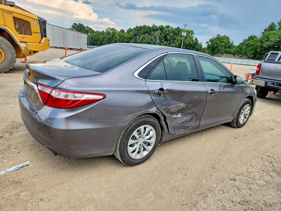Photo 3 from auction – 2017 TOYOTA CAMRY with VIN 4T1BF1FK1HU754272