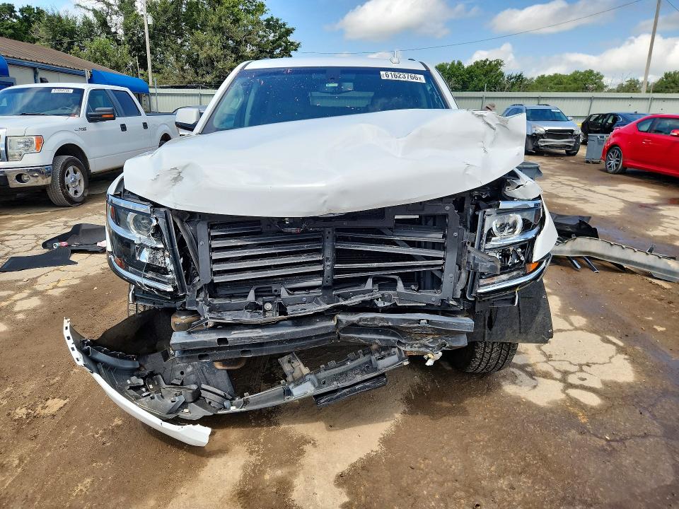 Photo 5 from auction – 2018 CHEVROLET SUBURBAN with VIN 1GNSCGKC4JR393828