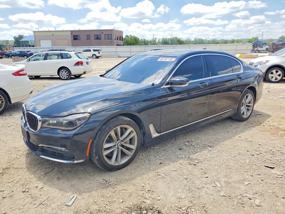 BMW 750 2016 с VIN WBA7F2C57GG418683 - Снимка от търг