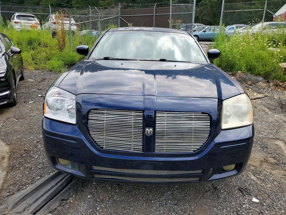 Photo 5 from auction – 2006 DODGE MAGNUM with VIN 2D4FV47V26H436392