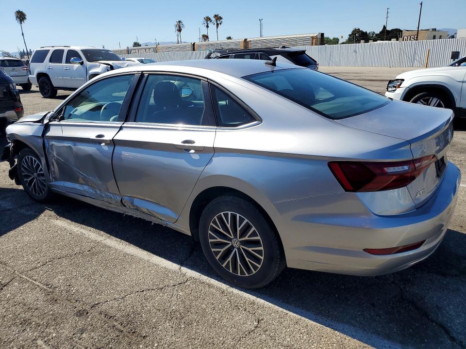 Снимка 2 от търг – 2021 VOLKSWAGEN JETTA с VIN 3VWC57BU7MM080890