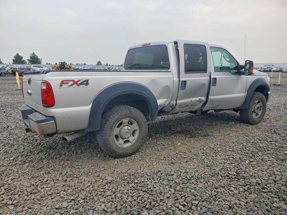 Foto 3 de la subasta – 2014 FORD F250 con VIN 1FT7W2B69EEA44888