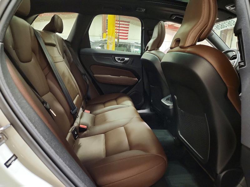 Photo 11 from auction – 2021 VOLVO XC60 with VIN YV4102RK3M1689730