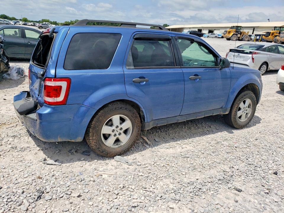 Photo 3 from auction – 2010 FORD ESCAPE with VIN 1FMCU9D73AKD18905
