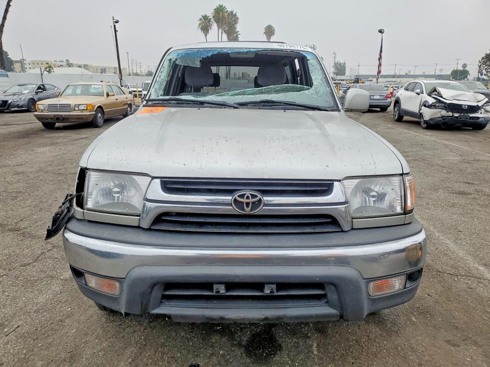 Photo 5 from auction – 2001 TOYOTA 4RUNNER with VIN JT3GN86R610215179