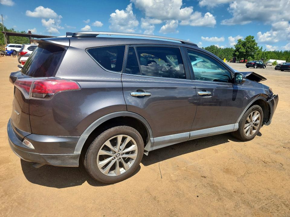 Photo 3 from auction – 2017 TOYOTA RAV4 with VIN 2T3YFREV8HW367469