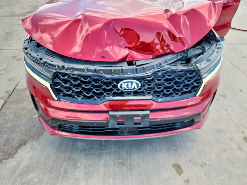 Photo 12 from auction – 2021 KIA SORENTO with VIN 5XYRK4LF5MG060185