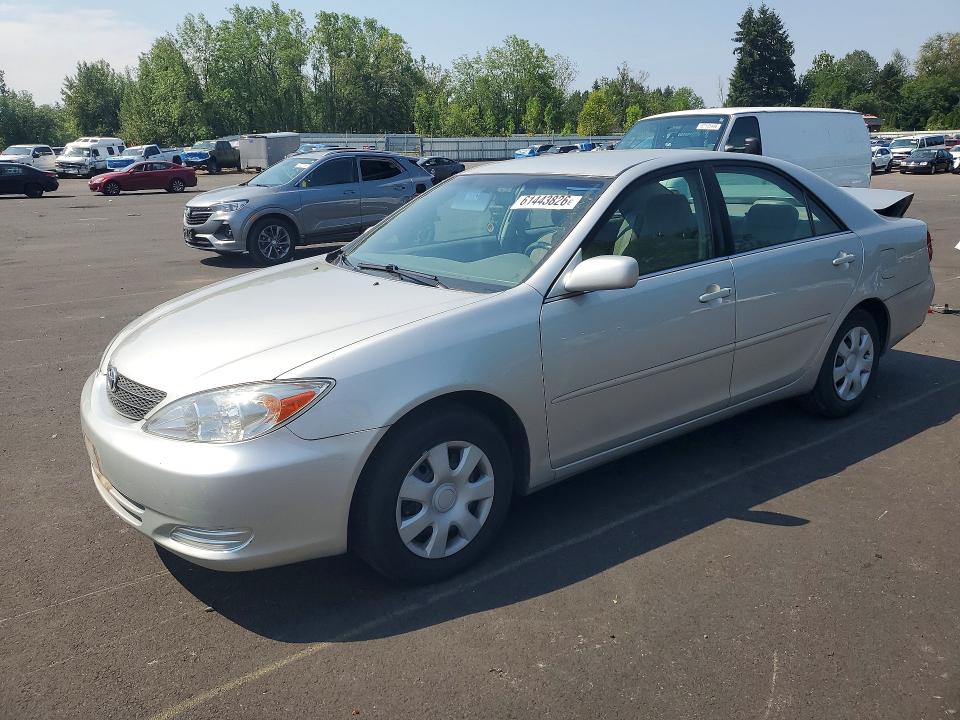 TOYOTA CAMRY 2002 with VIN 4T1BE32K02U597443 - Photo from auction