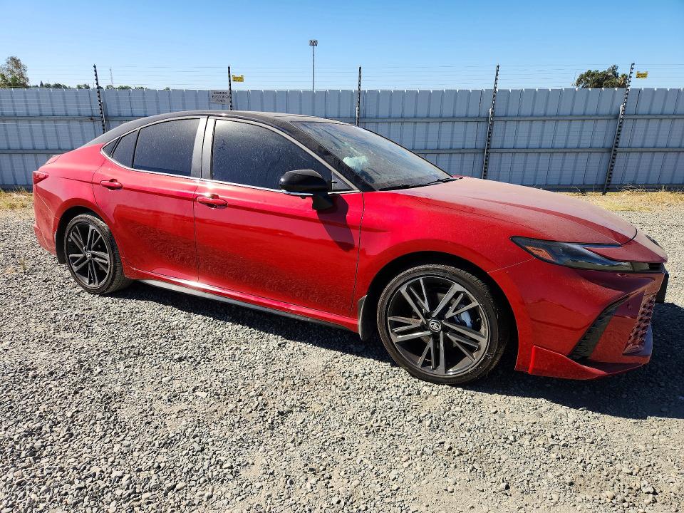 Photo 4 from auction – 2026 TOYOTA CAMRY with VIN 4T1DAACK3TU297940