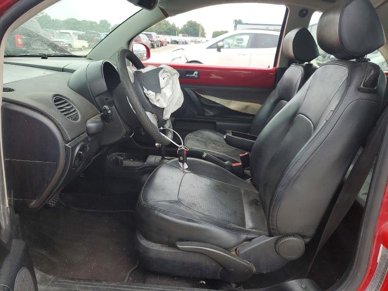 Photo 7 from auction – 2010 VOLKSWAGEN NEW BEETLE with VIN 3VWPG3AG0AM004116