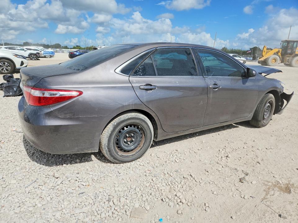 Photo 3 from auction – 2017 TOYOTA CAMRY with VIN 4T1BF1FK5HU281900