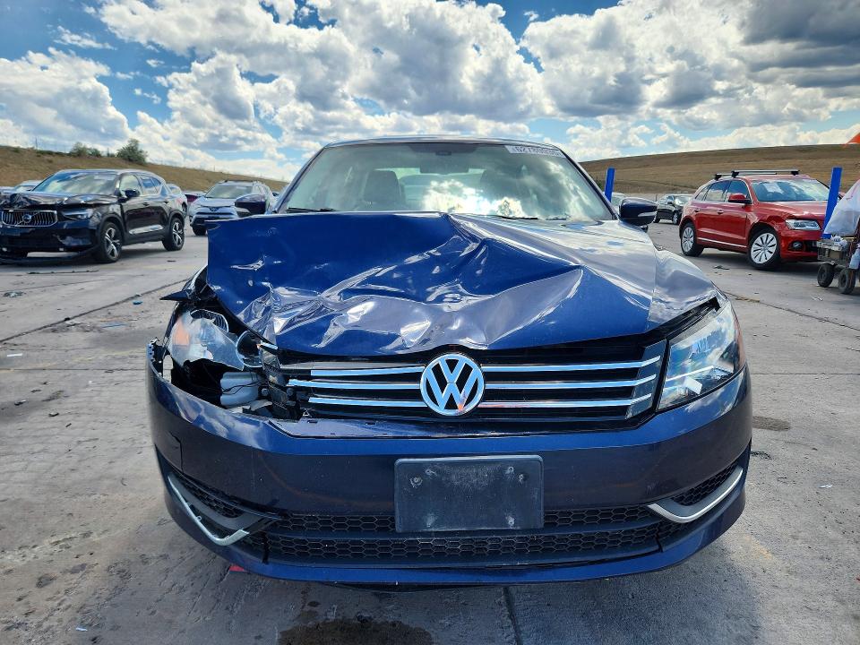 Photo 5 from auction – 2013 VOLKSWAGEN PASSAT with VIN 1VWBP7A38DC038972