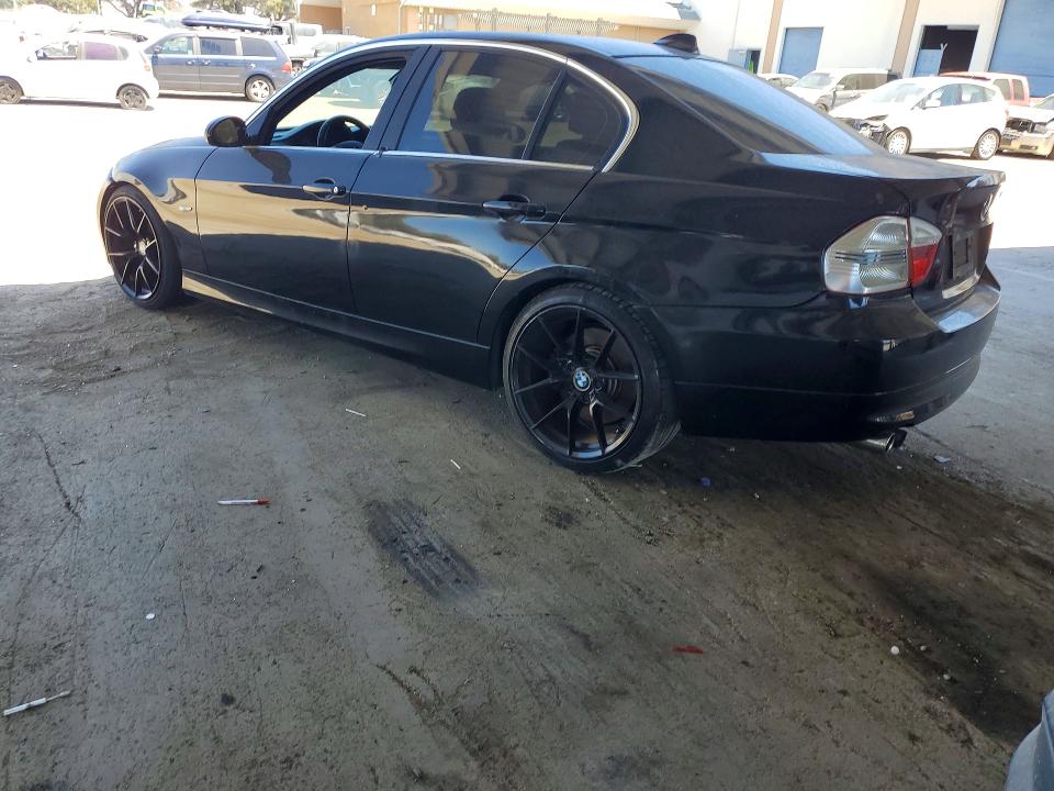 Photo 2 from auction – 2006 BMW 330 with VIN WBAVB33566PS13735
