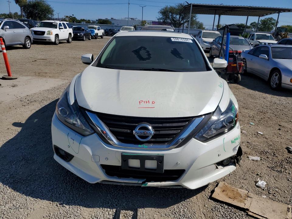 Photo 5 from auction – 2017 NISSAN ALTIMA with VIN 1N4AL3APXHC151582