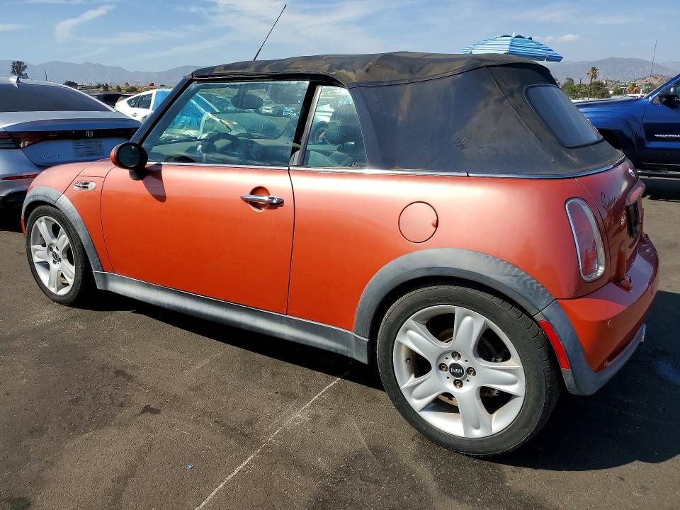 Photo 2 from auction – 2006 MINI COOPER with VIN WMWRH33586TK59185