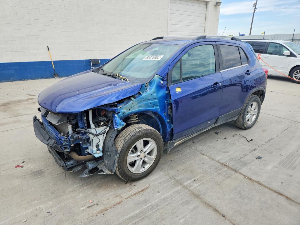 CHEVROLET TRAX 2017 with VIN 3GNCJPSB7HL130915 - Photo from auction