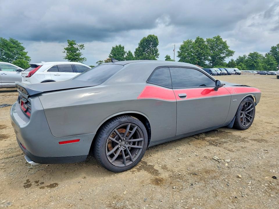 Photo 3 from auction – 2017 DODGE CHALLENGER with VIN 2C3CDZFJ7HH632883
