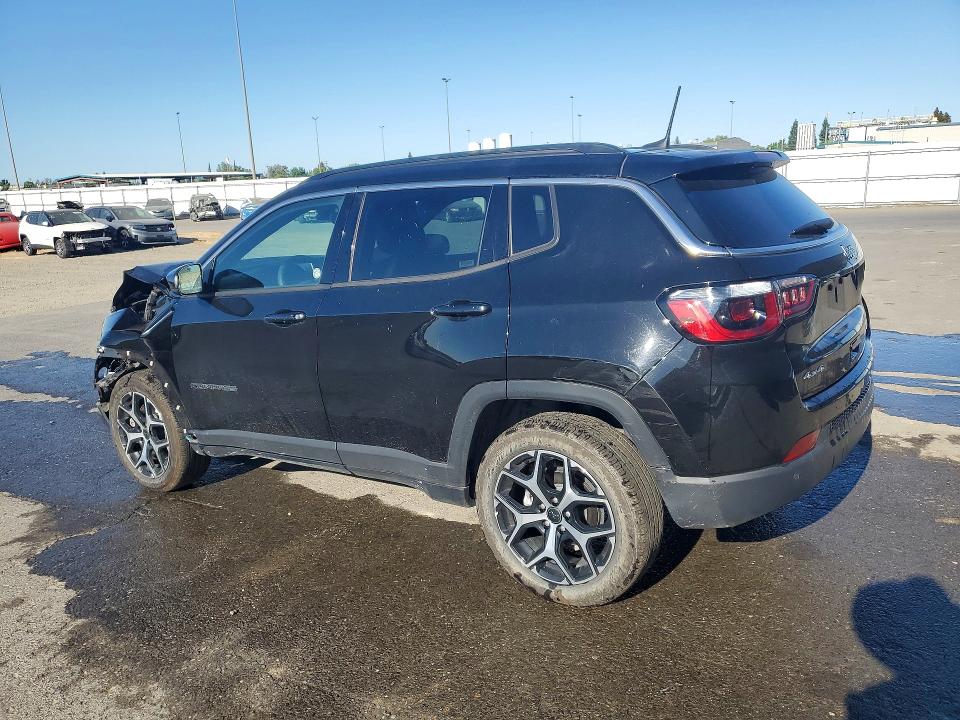 Photo 2 from auction – 2025 JEEP COMPASS with VIN 3C4NJDCN6ST590597