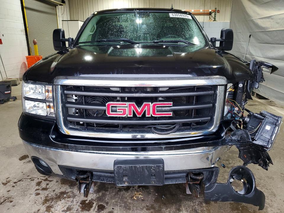 Photo 5 from auction – 2007 GMC NEW SIERRA with VIN 2GTEK19C271656184