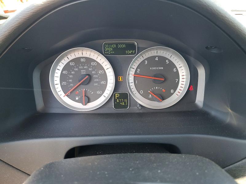 Photo 9 from auction – 2013 VOLVO C70 with VIN YV1672MC6DJ139923
