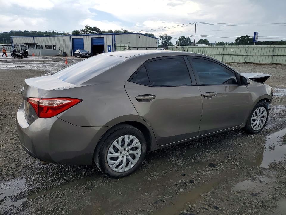 Photo 3 from auction – 2019 TOYOTA COROLLA with VIN 5YFBURHE9KP874857