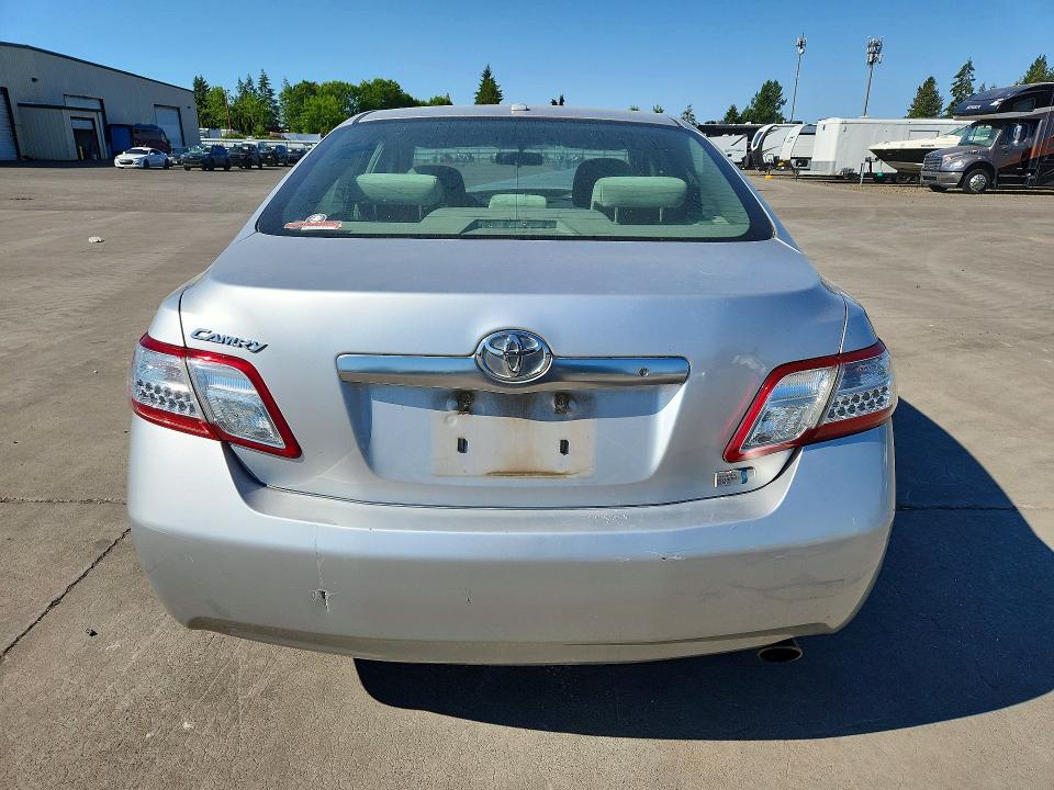 Photo 6 from auction – 2010 TOYOTA CAMRY with VIN 4T1BB3EK4AU123272