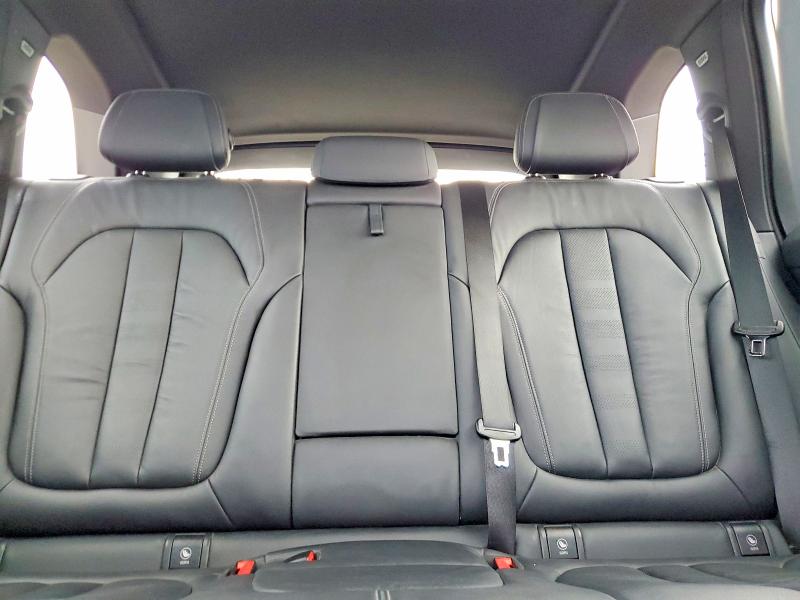Photo 10 from auction – 2019 BMW X5 with VIN 5UXCR6C59KLK80661