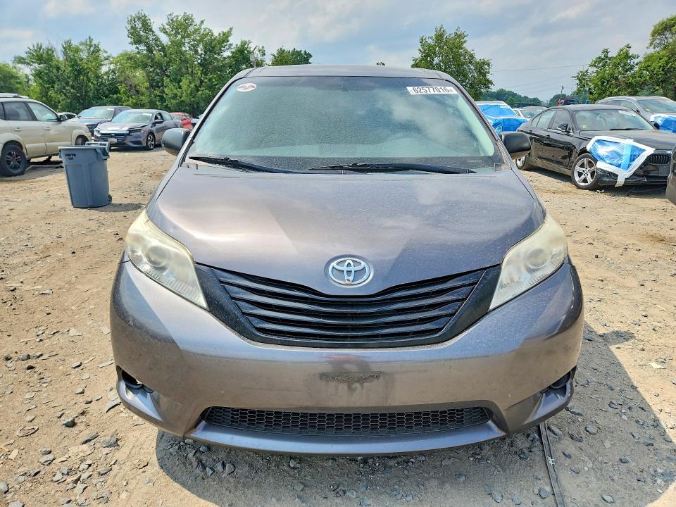 Photo 5 from auction – 2013 TOYOTA SIENNA with VIN 5TDZK3DC0DS381505
