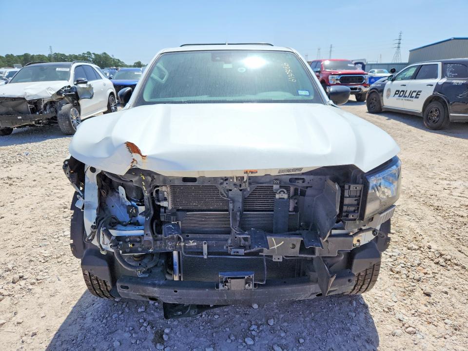 Photo 5 from auction – 2022 NISSAN FRONTIER with VIN 1N6ED1CL9NN664679
