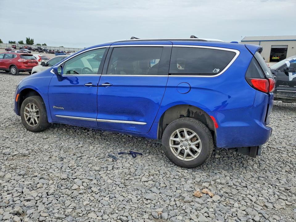 Photo 2 from auction – 2020 CHRYSLER PACIFICA with VIN 2C4RC1BG6LR182666