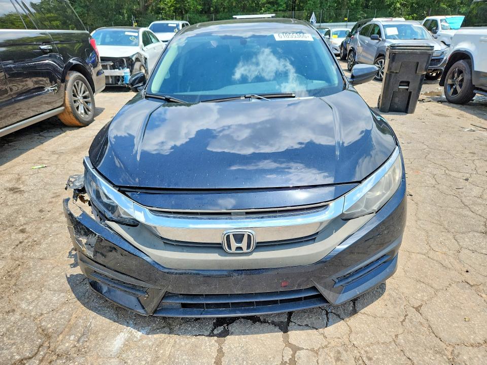 Photo 5 from auction – 2018 HONDA CIVIC with VIN 2HGFC2F77JH581965