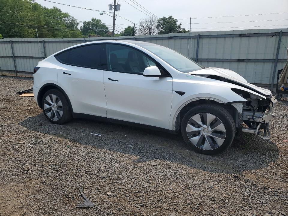 Photo 4 from auction – 2022 TESLA MODEL Y with VIN 7SAYGDEE8NA011878