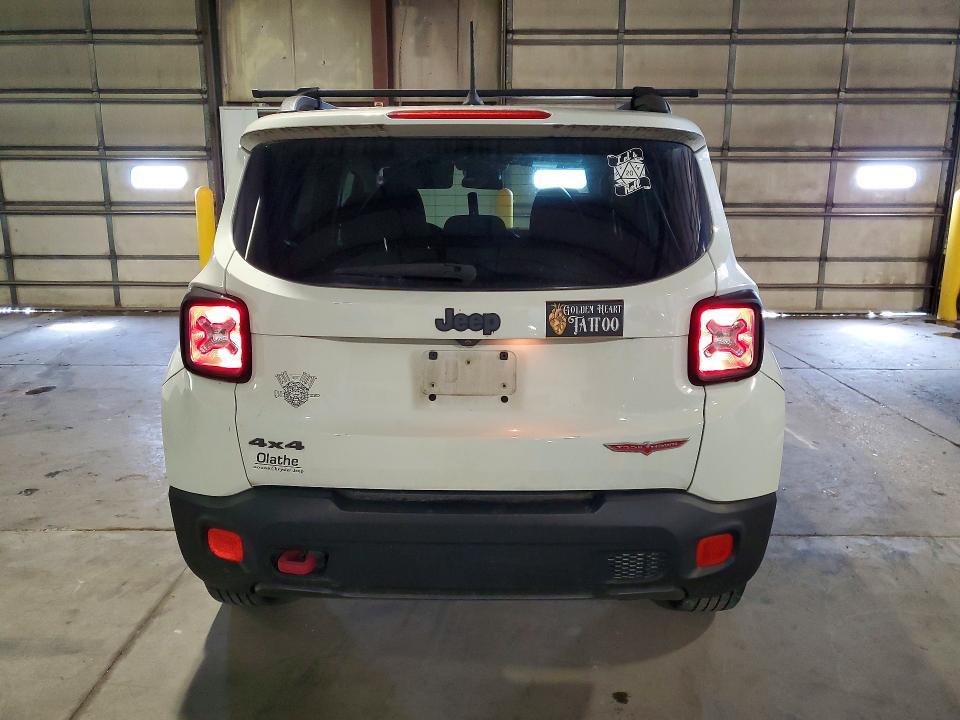 Photo 6 from auction – 2015 JEEP RENEGADE with VIN ZACCJBCT0FPB80370