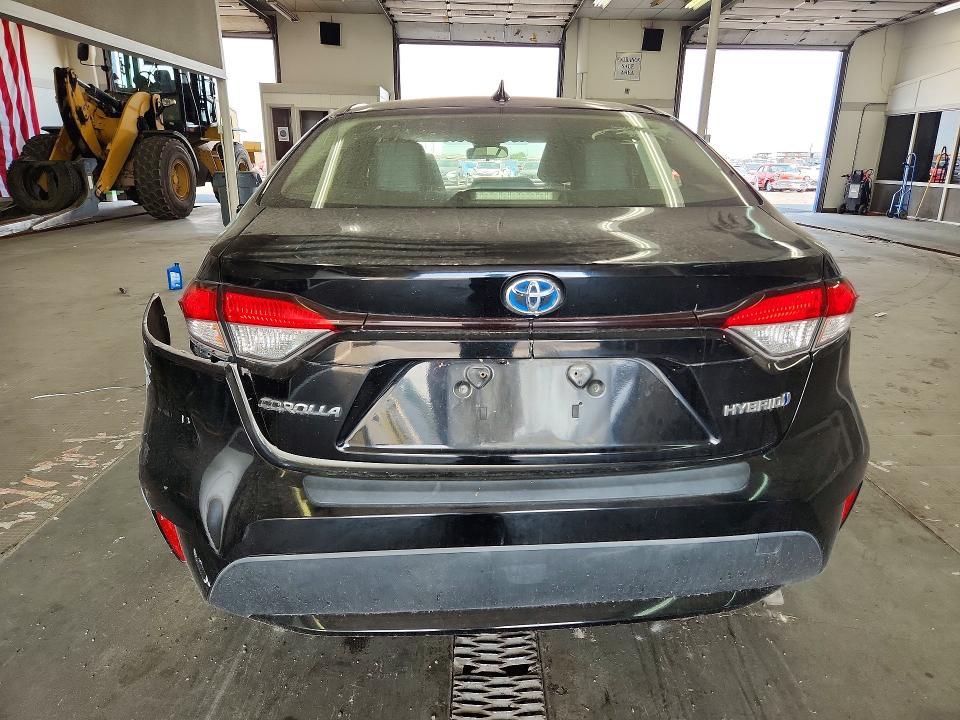 Photo 6 from auction – 2020 TOYOTA COROLLA with VIN JTDEBRBE2LJ016843